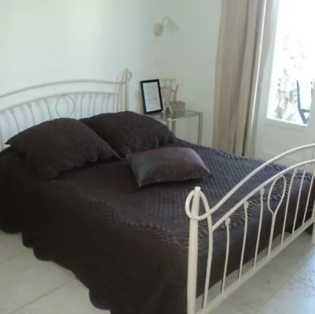 Le Paradis De Clarisse Bed & Breakfast
